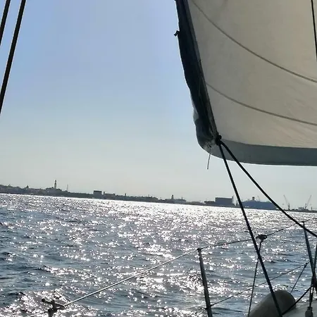 Hotel en barco Boat, Sleep & Tour Ehoa *