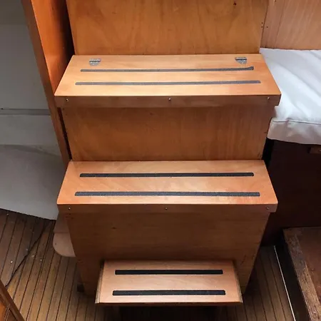 Hotel en barco Boat, Sleep & Tour Ehoa Bari