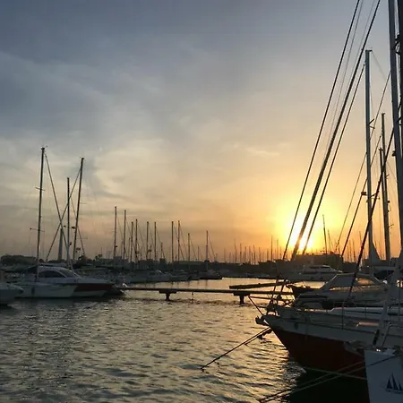 Boat, Sleep & Tour Ehoa * Bari